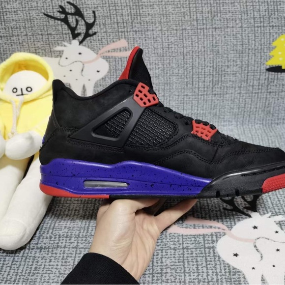 Used jordan 4 raptors Size 10 - Picture 3 of 9